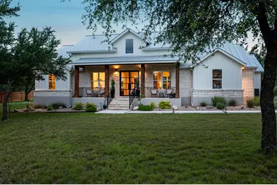 2009 Axis Circle, Fredericksburg, TX 78624 - Photo 5
