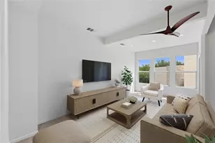 1 Crystal Springs Ct, The Hills, TX 78738 - Photo 5