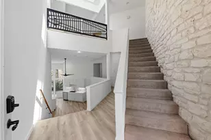 1 Crystal Springs Ct, The Hills, TX 78738 - Photo 17