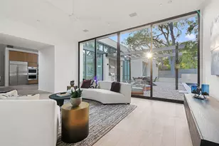 2704 Mountain Laurel Dr, Austin, TX 78703 - Photo 23