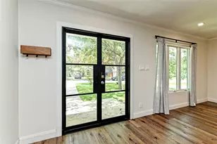 2709 W 49 1/2 St, Austin, TX 78731 - Photo 9