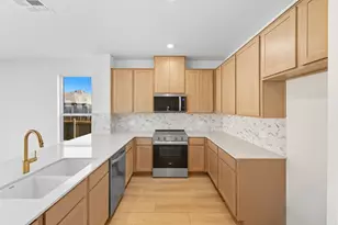 8000 Tranquil Glade Trl, Austin, TX 78744 - Photo 15