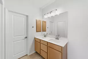 8000 Tranquil Glade Trl, Austin, TX 78744 - Photo 19