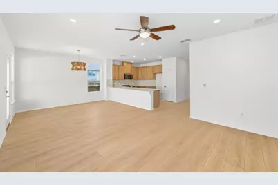 8000 Tranquil Glade Trail, Austin, TX 78744 - Photo 5