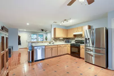 11401 Briarcreek Loop, Manor, TX 78653 - Photo 9