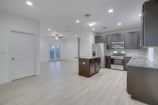 9015 Looksee Ln, Austin, TX 78744 - Photo 17