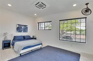 808 E Lydia St, Austin, TX 78702 - Photo 5