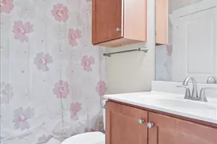 1601 Miriam Ave, Austin, TX 78702 - Photo 13