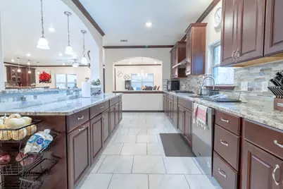 319 Lonesome Dove Drive, Cedar Creek, TX 78612 - Photo 9