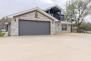 319 Lonesome Dove Dr, Cedar Creek, TX 78612 - Photo 3