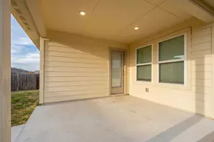 1003 Round Bale Rd, Hutto, TX 78634 - Photo 11