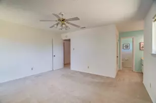 10512 Timbercrest Ln, Austin, TX 78750 - Photo 17