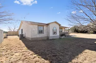2301 Redbird Cove, Lago Vista, TX 78645 - Photo 33