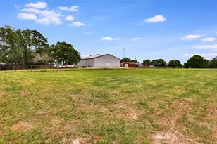 2187 Hwy 290 E, McDade, TX 78650 - Photo 31