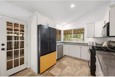 900 Austin Highlands Boulevard, Austin, TX 78745 - Photo 9