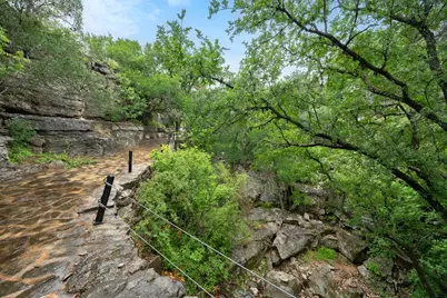 401 Crestview Drive, Marble Falls, TX 78654 - Photo 21
