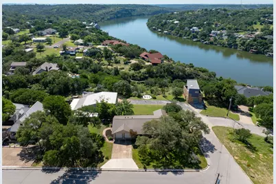 401 Crestview Drive, Marble Falls, TX 78654 - Photo 39