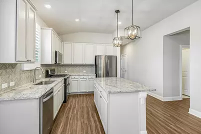 373 Victoria Peak Loop, Dripping Springs, TX 78620 - Photo 5