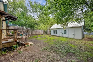 1908 E 21st St, Austin, TX 78722 - Photo 35