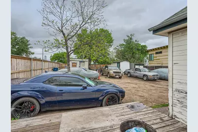 1122 Chicon Street, Austin, TX 78702 - Photo 11