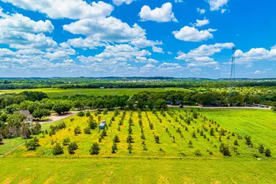 283 Hallford, Fredericksburg, TX 78624 - Photo 21