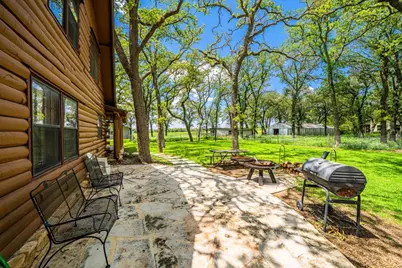 283 Hallford, Fredericksburg, TX 78624 - Photo 11