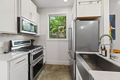 2004 E 10th Street #2, Austin, TX 78702 - Photo 9
