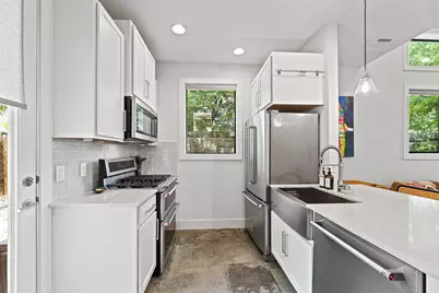 2004 E 10th Street #2, Austin, TX 78702 - Photo 19