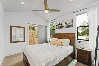 2004 E 10th Street #2, Austin, TX 78702 - Photo 21