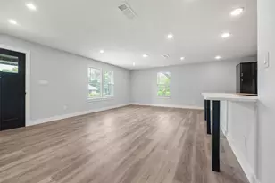 109/111 S Cedar St, Buda, TX 78610 - Photo 11