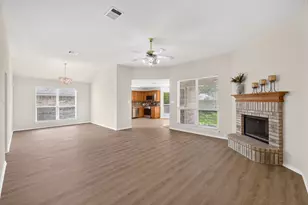 1604 Prickly Pear St, Lockhart, TX 78644 - Photo 5