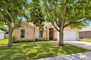 1604 Prickly Pear St, Lockhart, TX 78644 - Photo 1