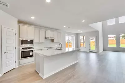 623 Breeze Hollow Lane, Georgetown, TX 78628 - Photo 7