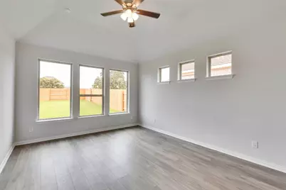 623 Breeze Hollow Lane, Georgetown, TX 78628 - Photo 9