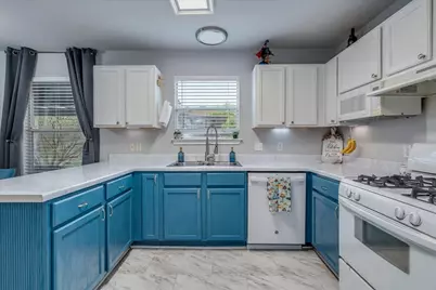 148 Buttercup Way, Kyle, TX 78640 - Photo 11