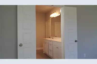 212 Freeman Loop, Liberty Hill, TX 78642 - Photo 11