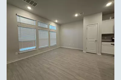 605 W South Street #31, Leander, TX 78641 - Photo 5