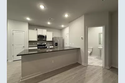 605 W South Street #31, Leander, TX 78641 - Photo 3