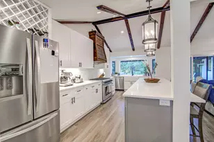 5803 N Hampton Dr, Austin, TX 78723 - Photo 7