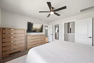 400 Sleep Holw, Jarrell, TX 76537 - Photo 19