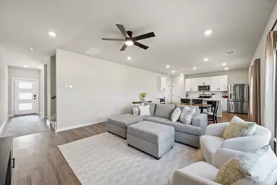 400 Sleep Hollow, Jarrell, TX 76537 - Photo 7