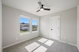 400 Sleep Holw, Jarrell, TX 76537 - Photo 27