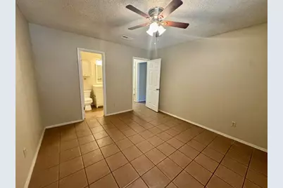 1004 Milford Way #B, Austin, TX 78745 - Photo 9