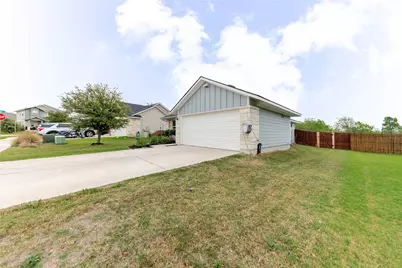 303 Schuyerville Drive, Elgin, TX 78621 - Photo 23