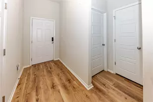 303 Schuyerville Dr, Elgin, TX 78621 - Photo 15