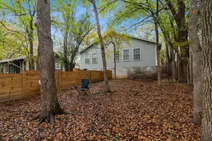 1304 Delano, Austin, TX 78721 - Photo 15
