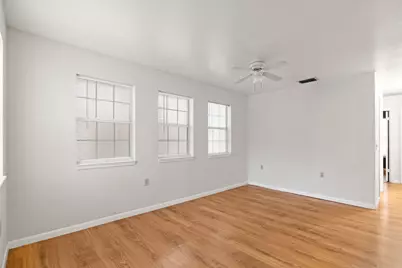 1304 Delano #A, Austin, TX 78721 - Photo 5