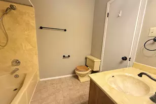 109 Pine Cone Ln, Elgin, TX 78621 - Photo 15