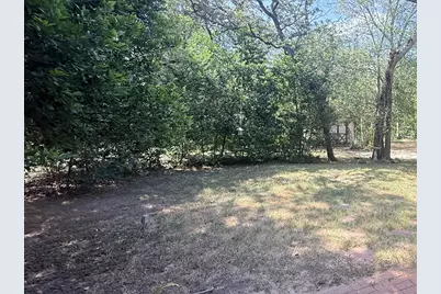 109 Pine Cone Lane, Elgin, TX 78621 - Photo 17