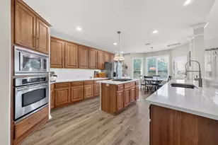 7124 Via Dono Dr, Austin, TX 78749 - Photo 17
